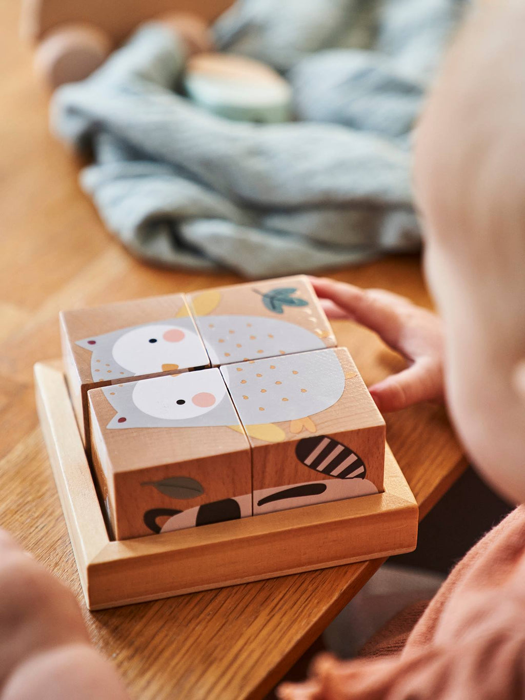 Puzzle 4 cubes forêt enchantée en bois FSC multicolore