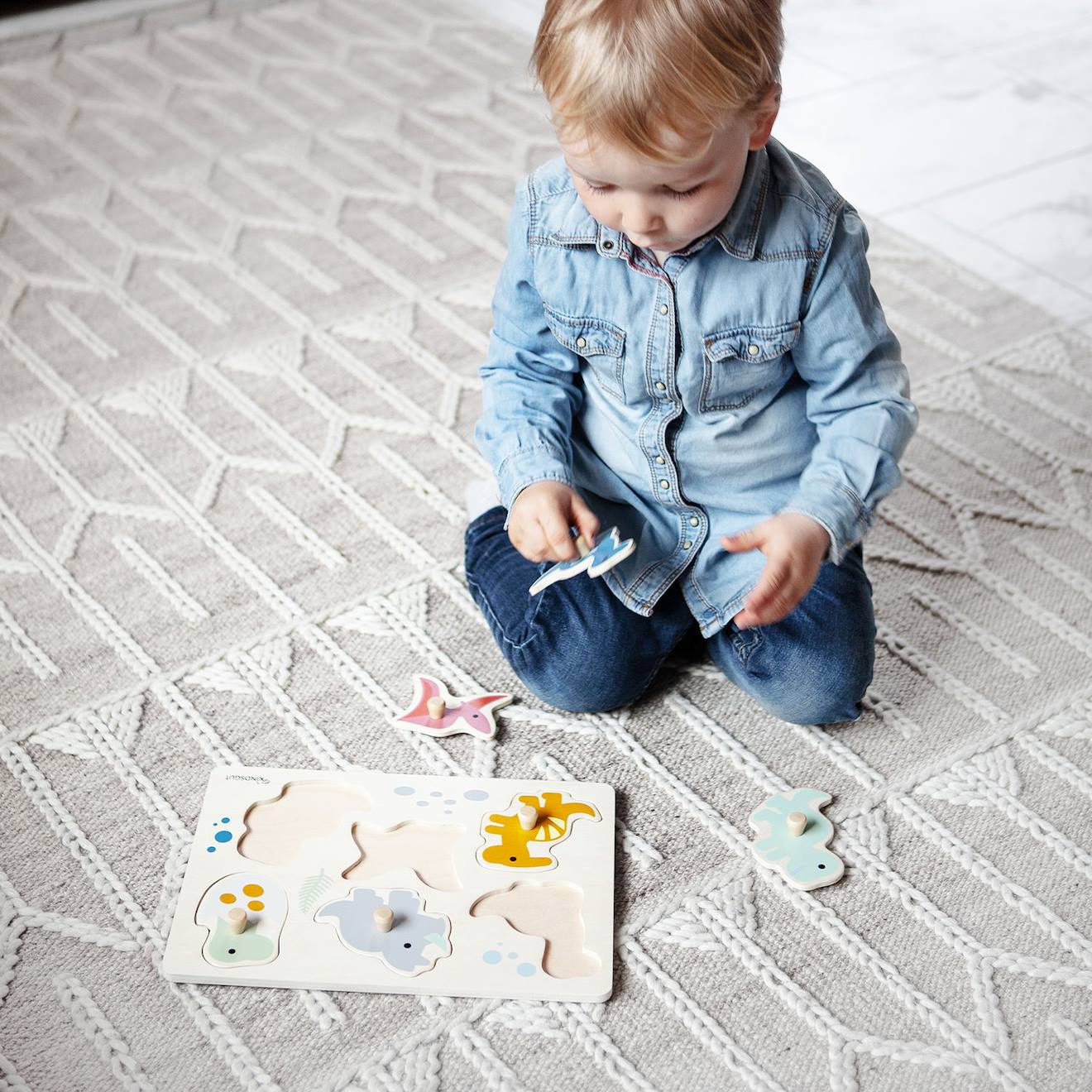 Puzzle à encastrer dinosaure en bois multicolore