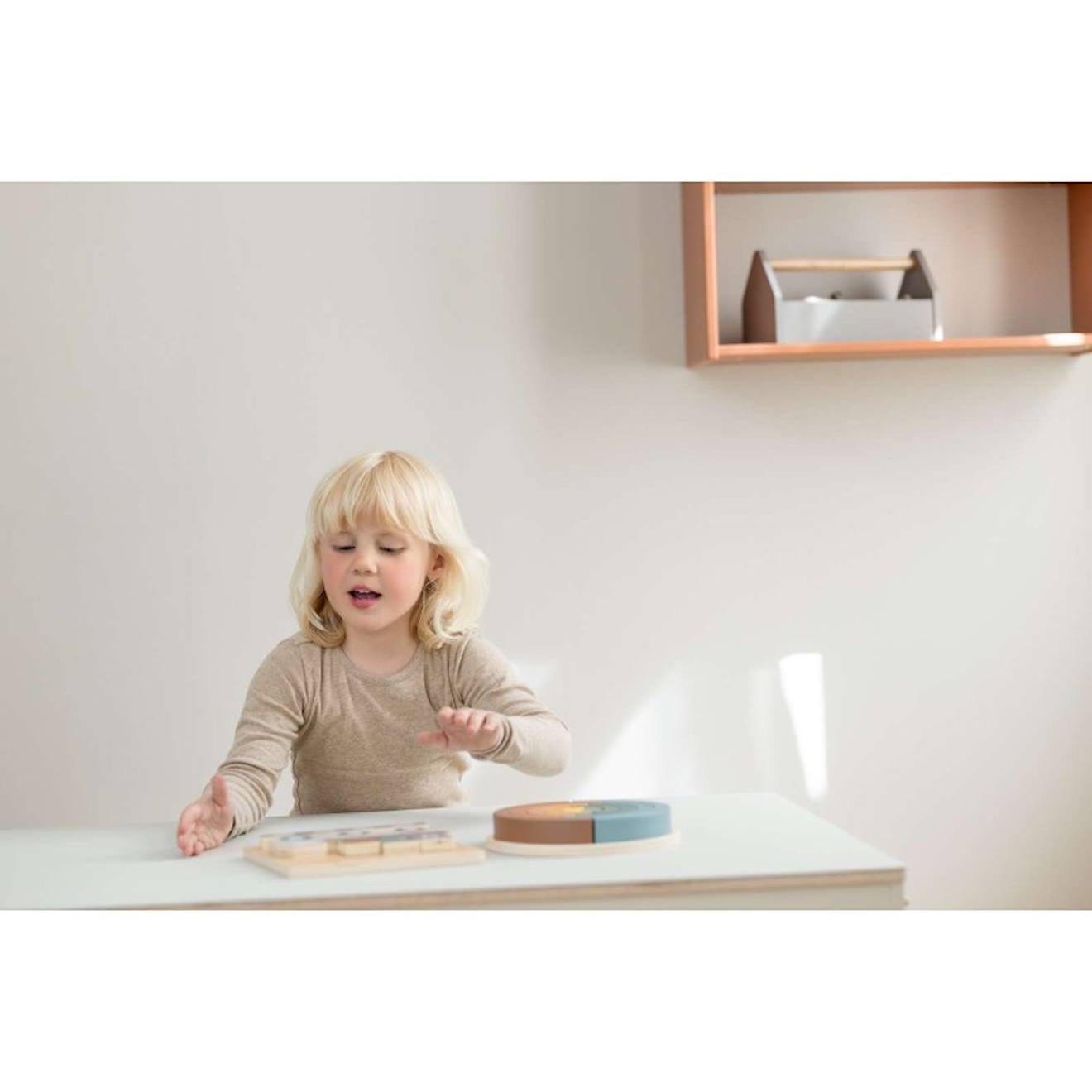 Puzzle camion en bois beige