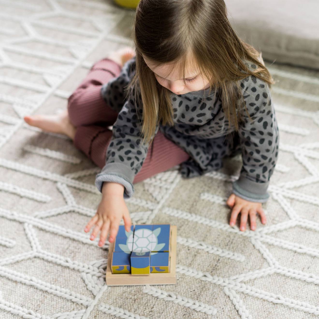 Puzzle cubes animaux en bois multicolore