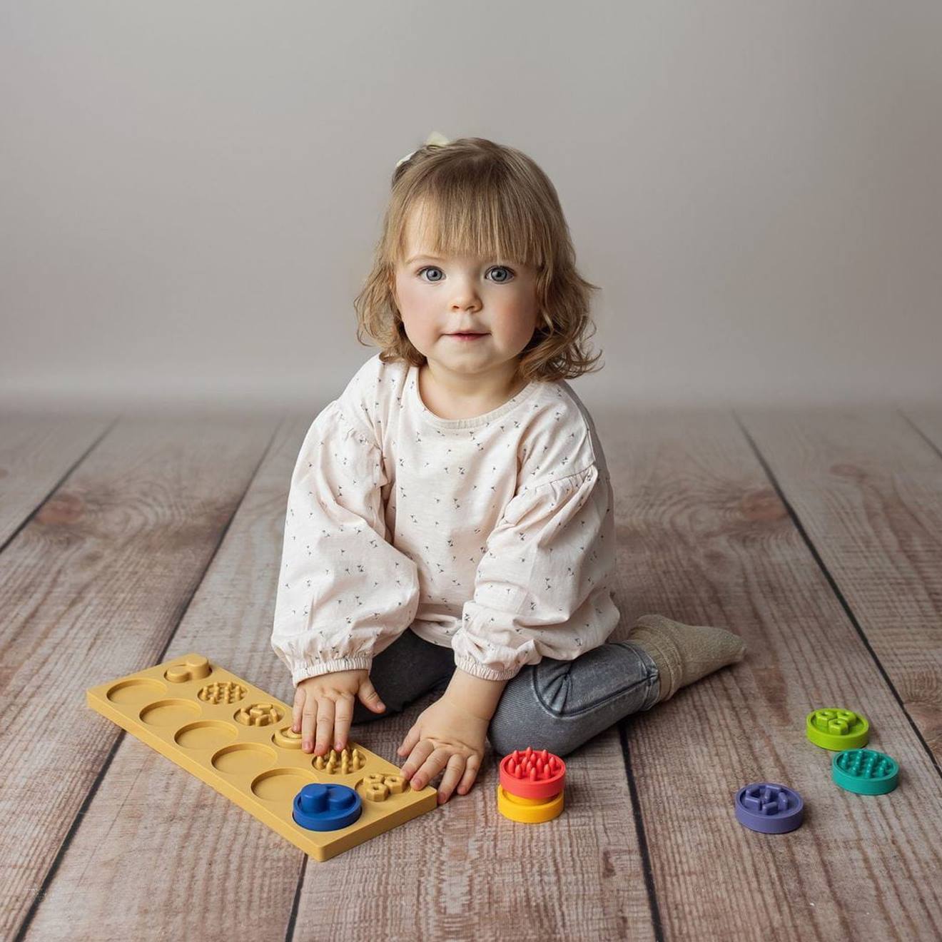Puzzle sensoriel montessori XL – formes tactiles à associer multicolore