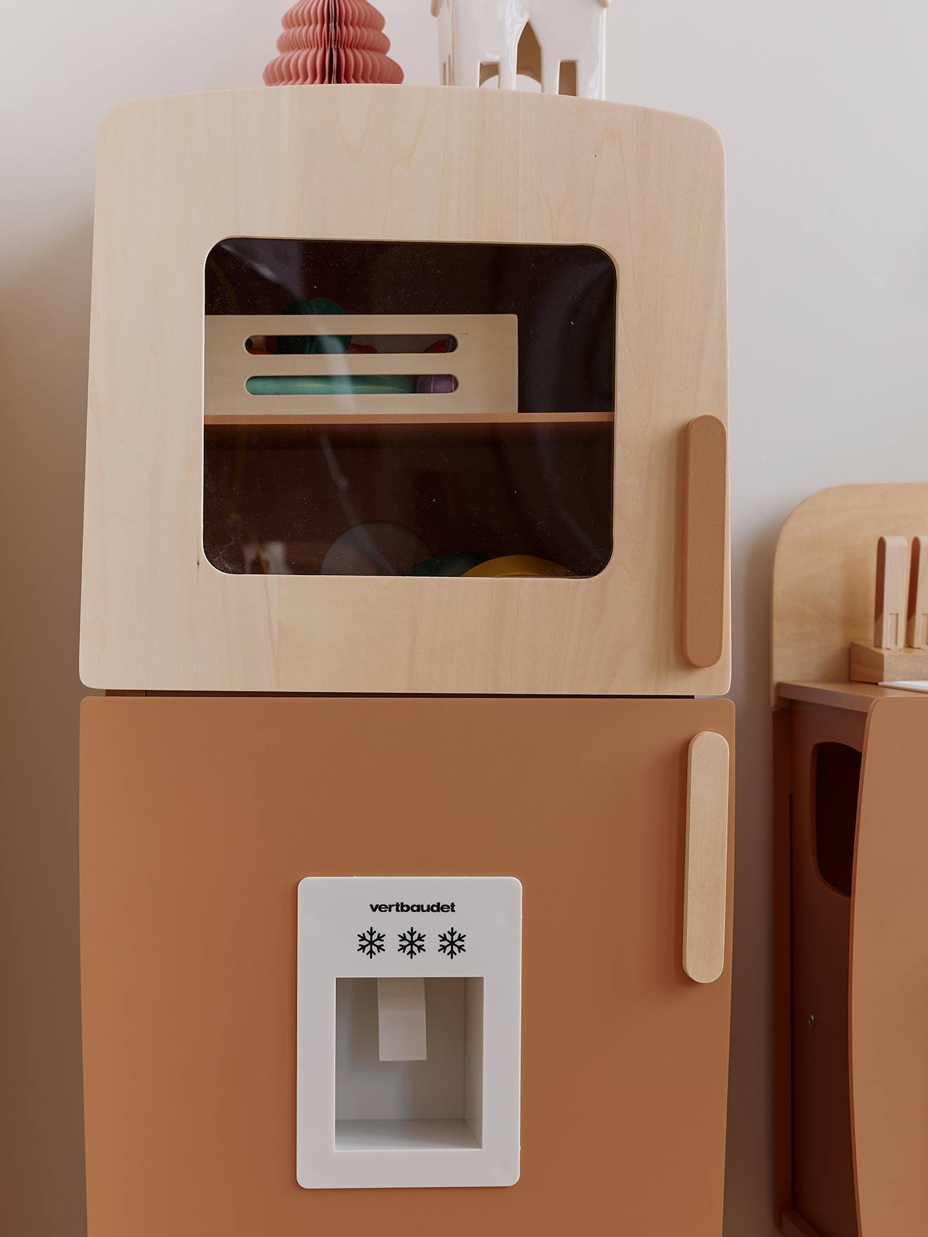 Réfrigérateur en bois FSC caramel