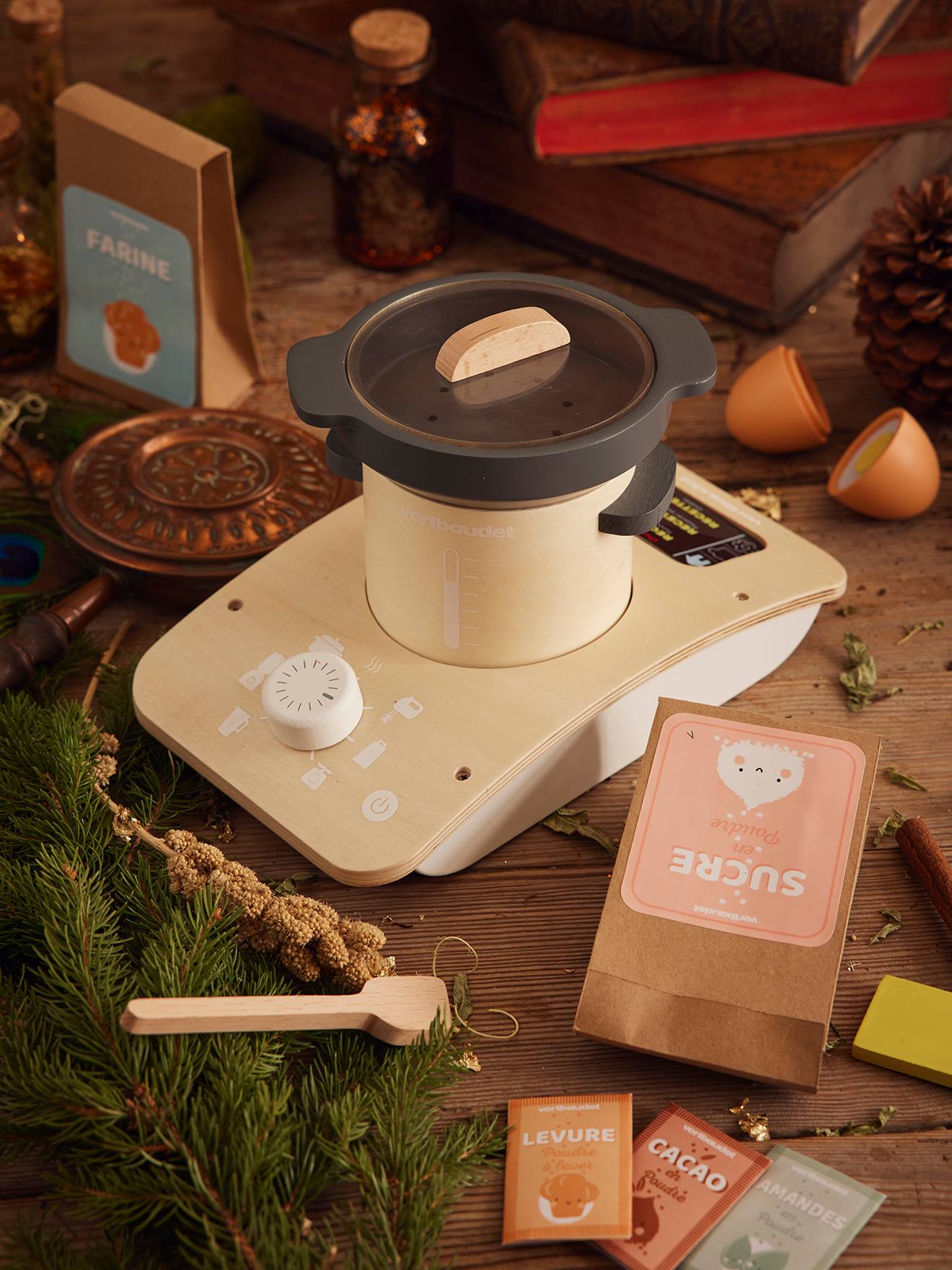 Robot de cuisine en bois FSC noir