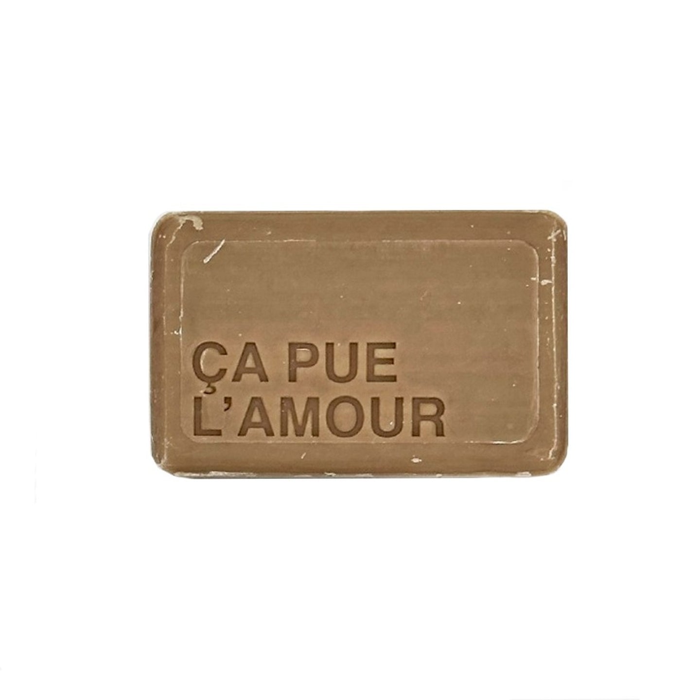 Savon cadeau couple drôle posé sur fond clair