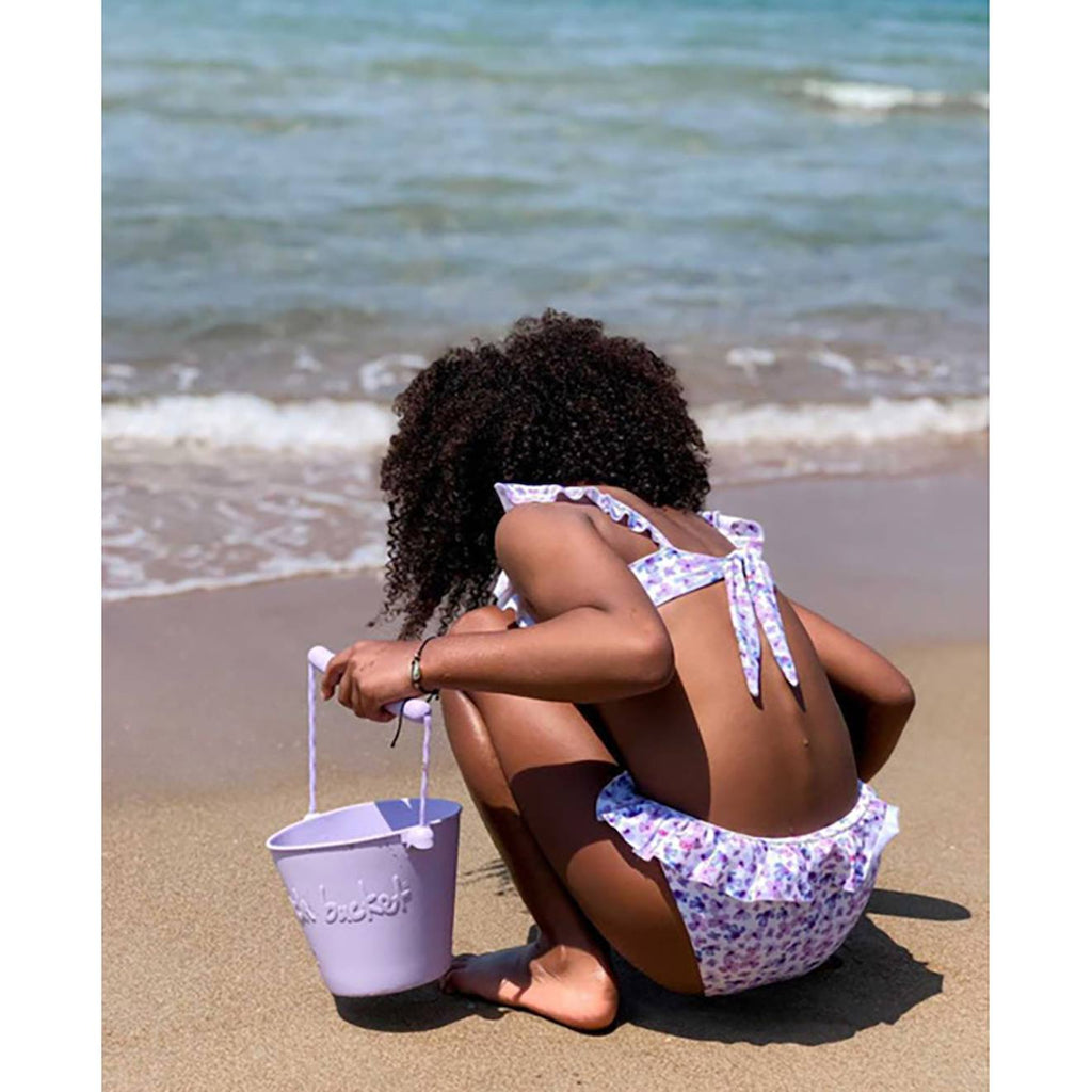 Seau de plage en silicone souple violet