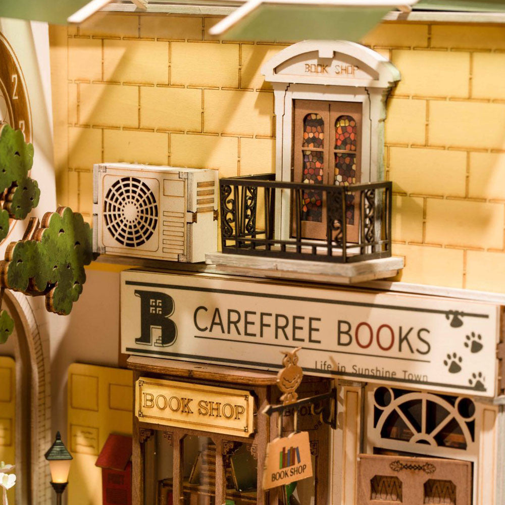 Serre-Livres Diorama Ville Ensoleillée à Construire - Objet Déco Original