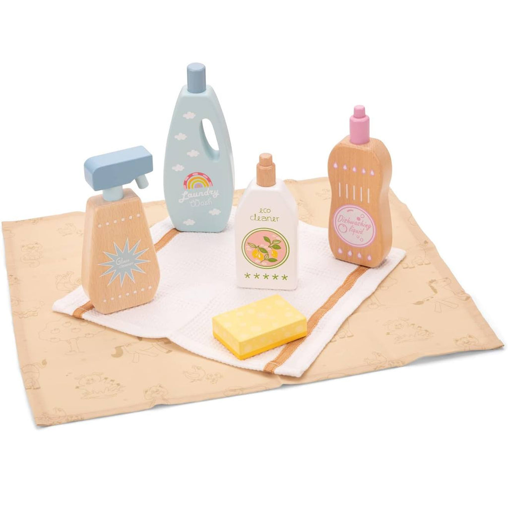 Set de produits ménagers en bois beige