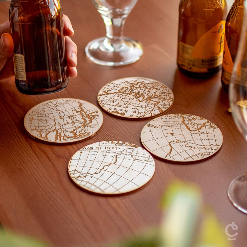 Sous-Verres en Bois Mappemonde (x4) - Sous-Verre Personnalisé CadoMaestro