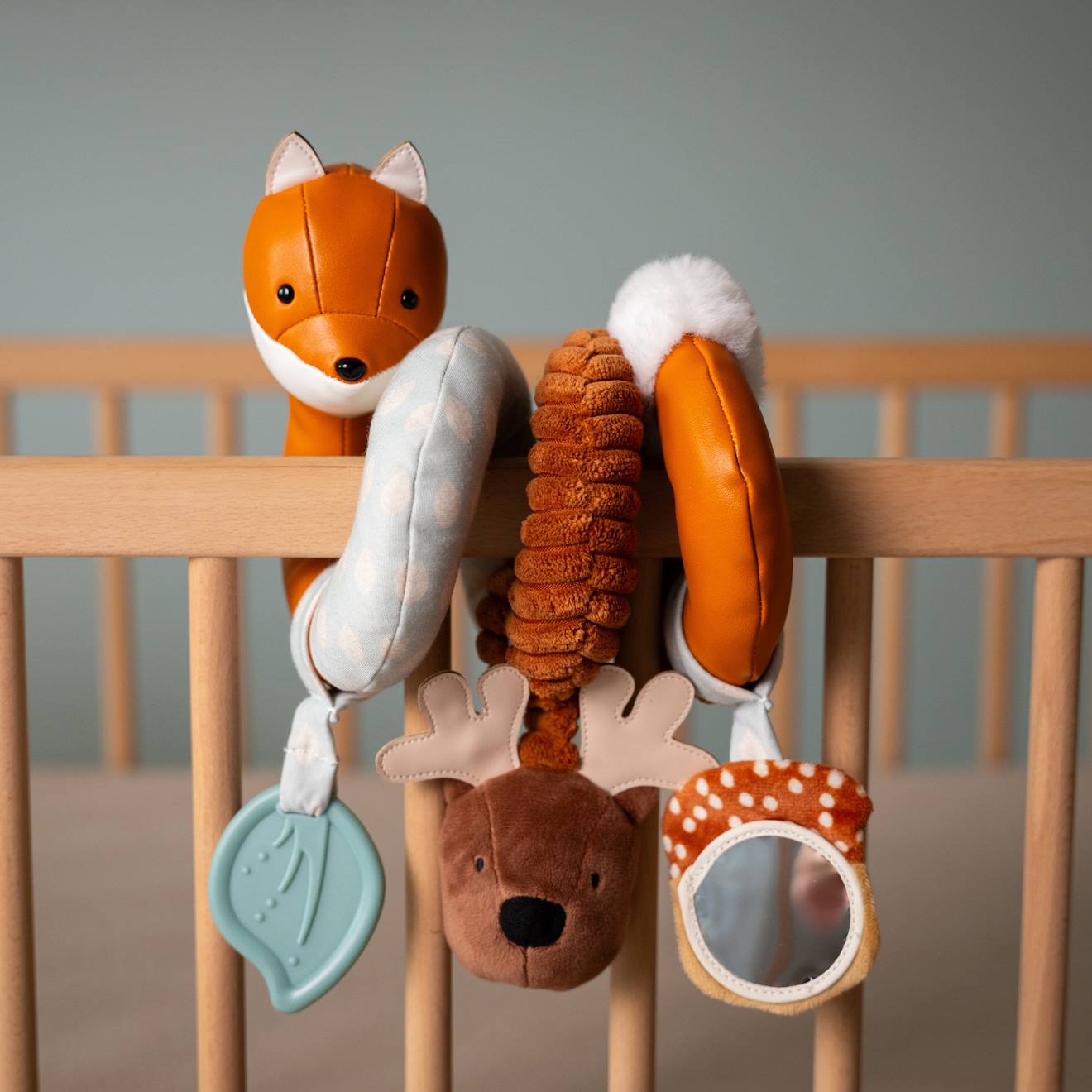 Spirale d'activités forêt marron, beige, orange