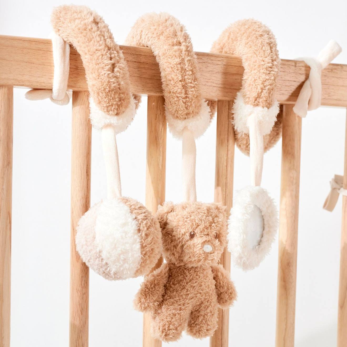 Spirale d'activités teddy marron, beige, écru