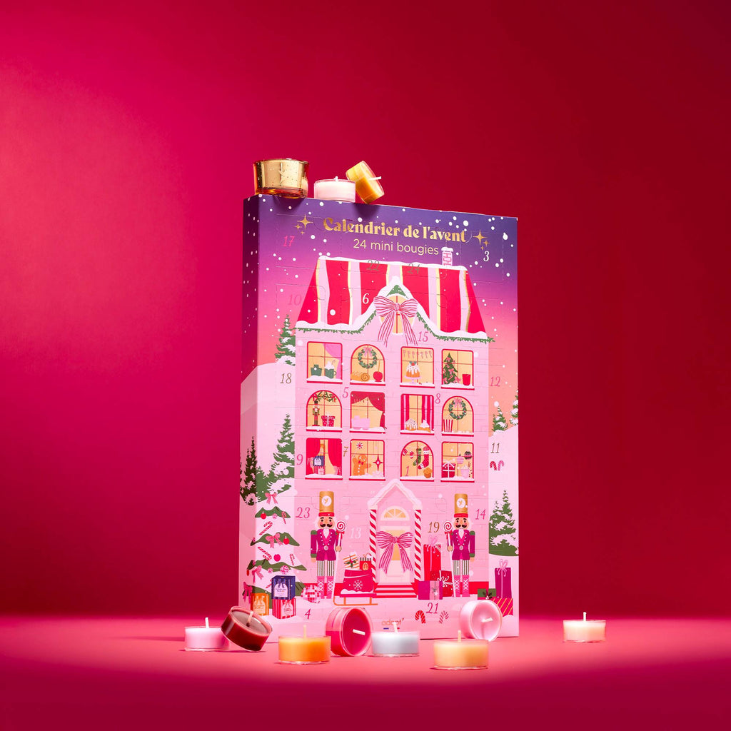 Calendrier de l'Avent Adopt 2026 La Maison de Noël avec ses mini-bougies parfumées