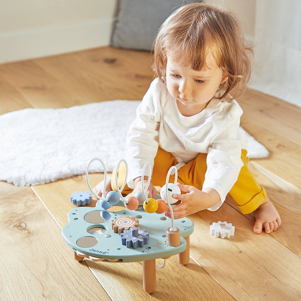 Table d'activitès en forme de feuille en bois multicolore
