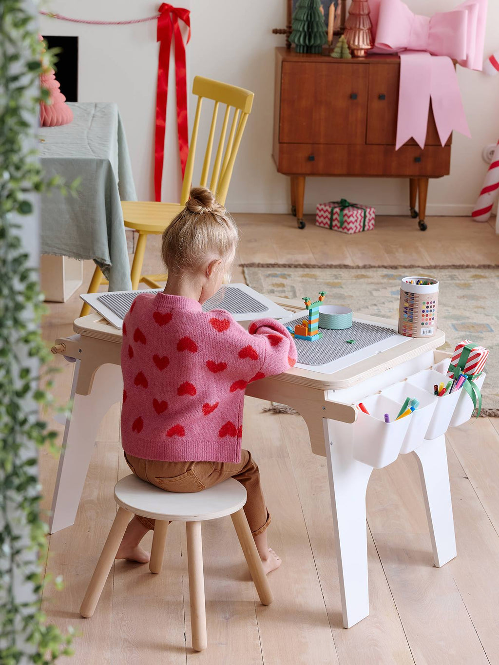 Table de dessin et briques de construction en bois FSC blanc