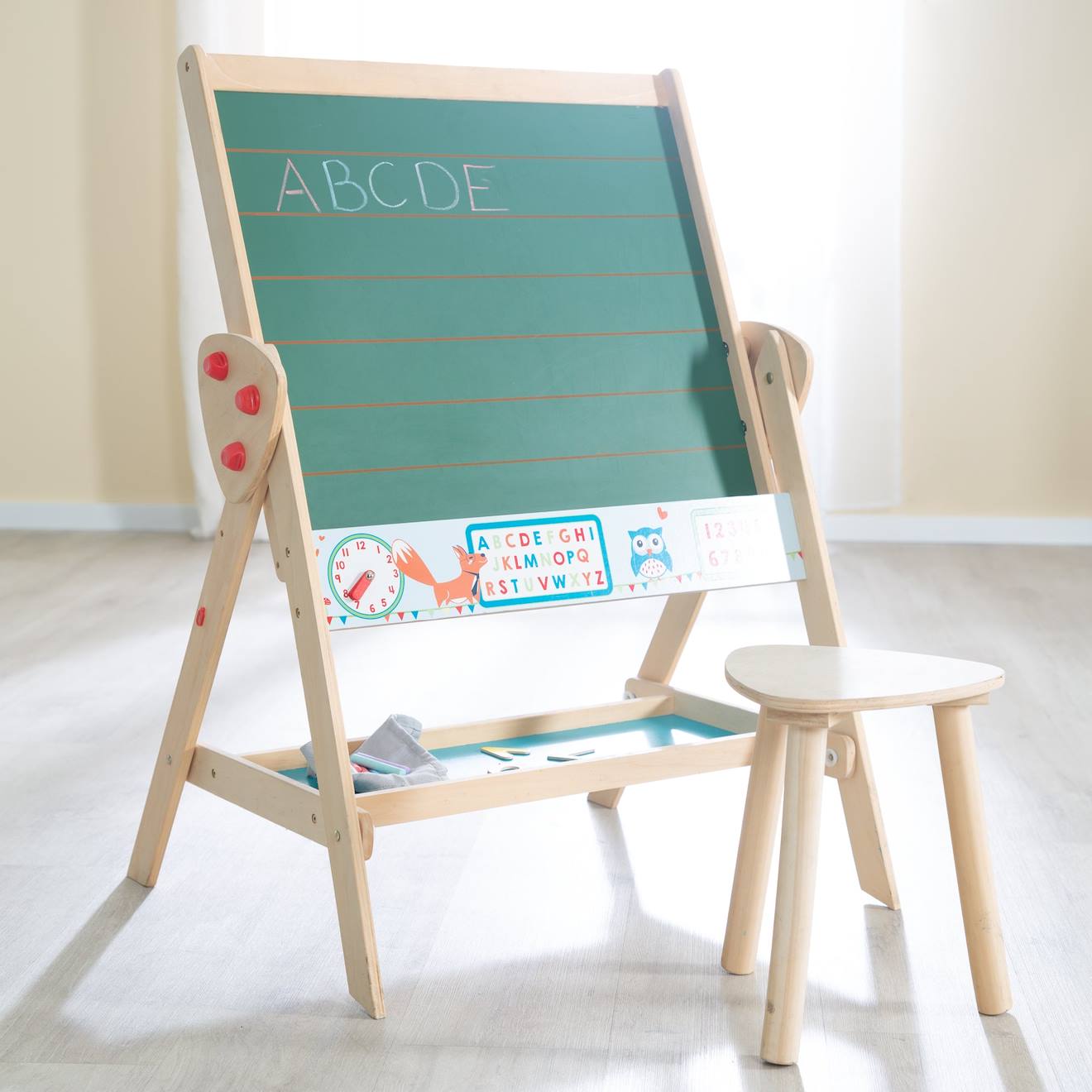 Tableau pivotant double face avec tabouret vert / naturel