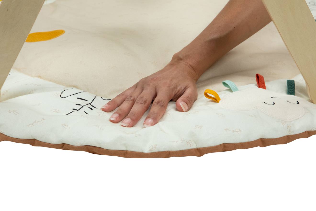 Tapis d'éveil doux avec arches garden of adventures beige