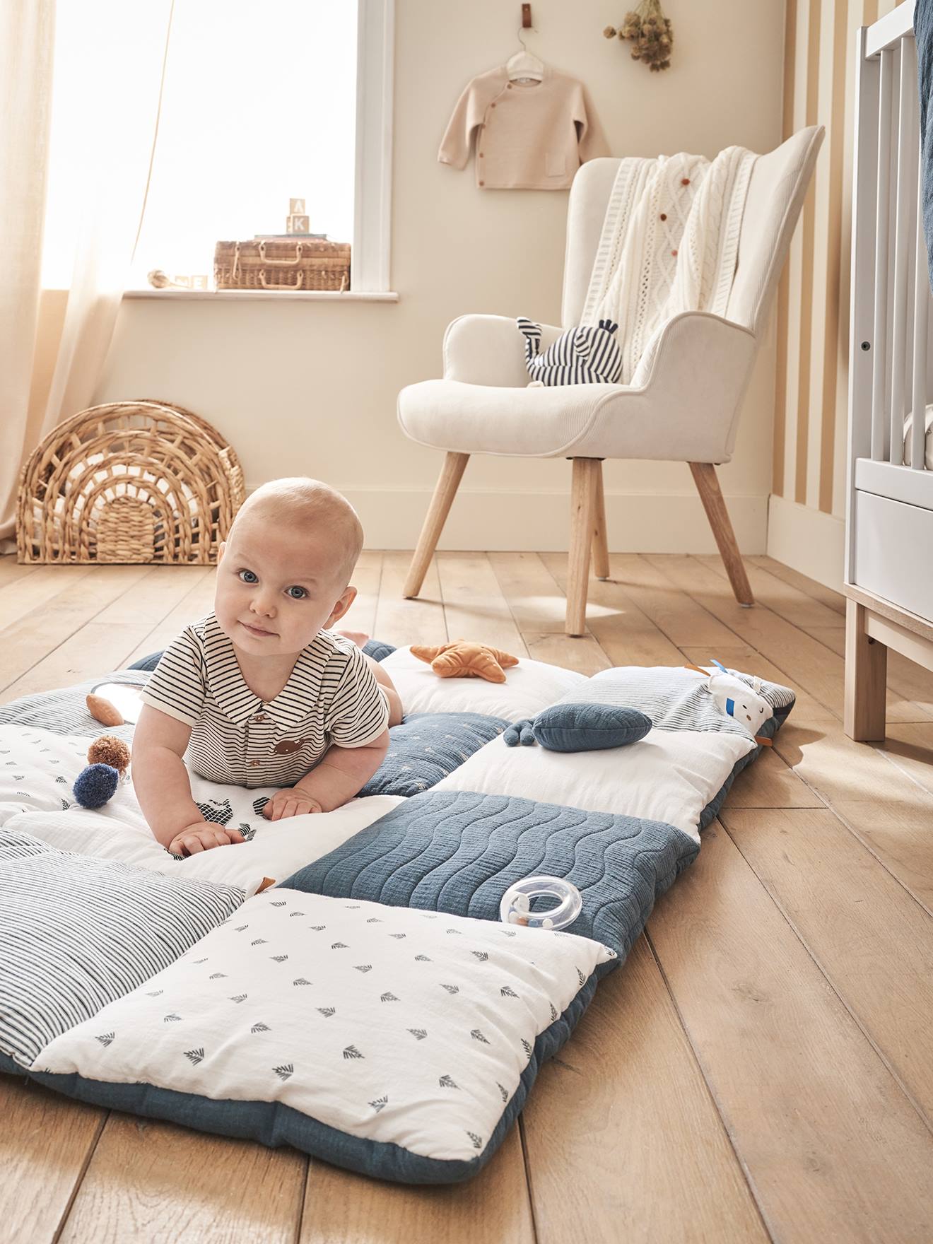 Tapis d'éveil moelleux et ludique navy sea