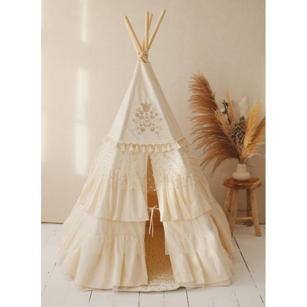 Tente tipi avec franges et tapis boho en coton caramel beige