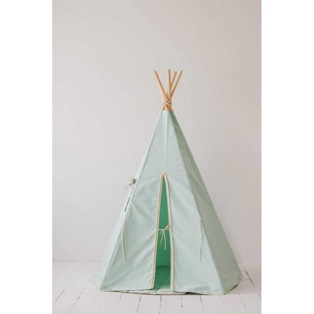 Tente tipi avec pompoms et tapis menthe en coton vert