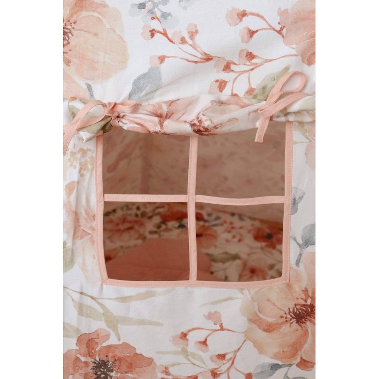 Tente tipi avec tapis flower power en coton beige