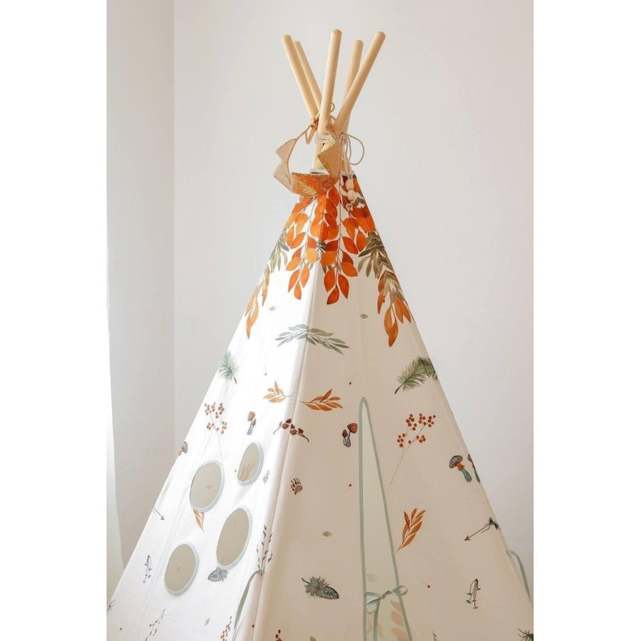 Tente tipi avec tapis forest friends en coton blanc