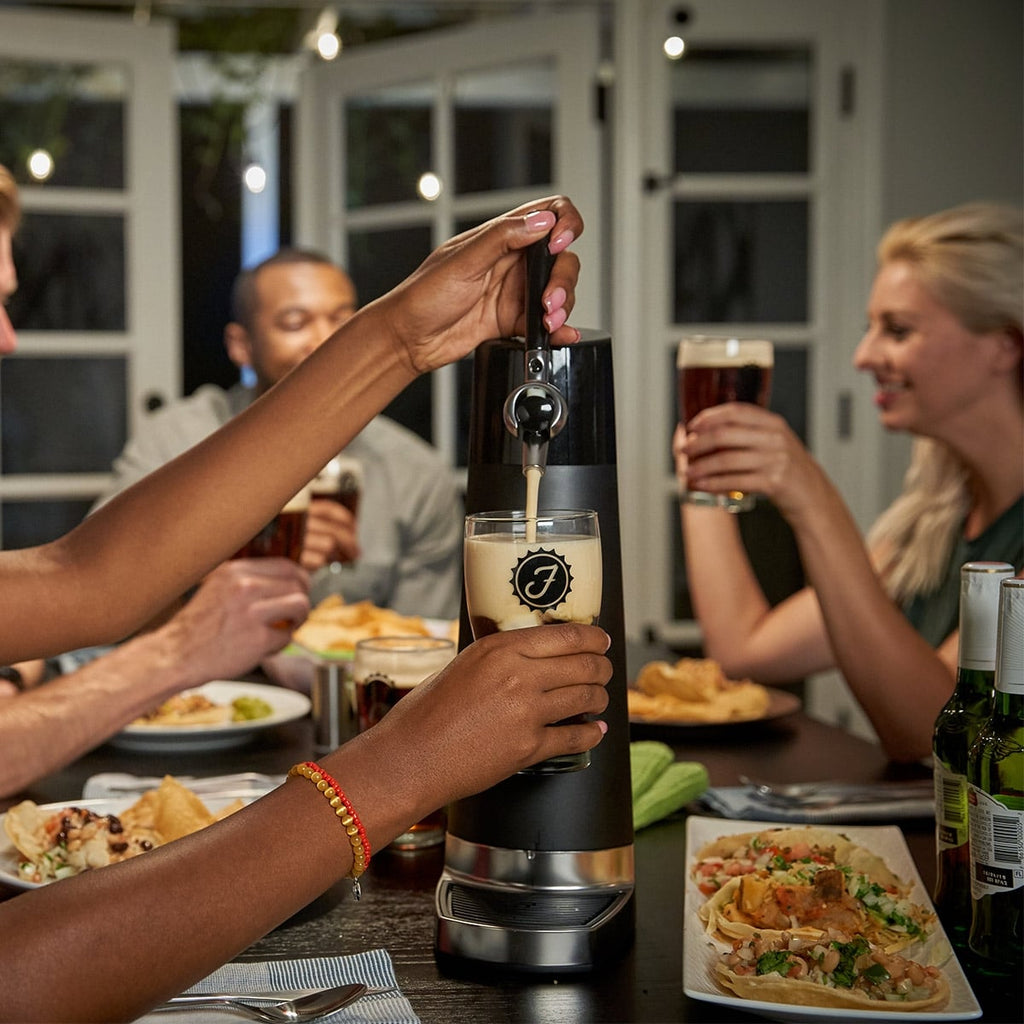 Tireuse à bière pour canettes et bouteilles