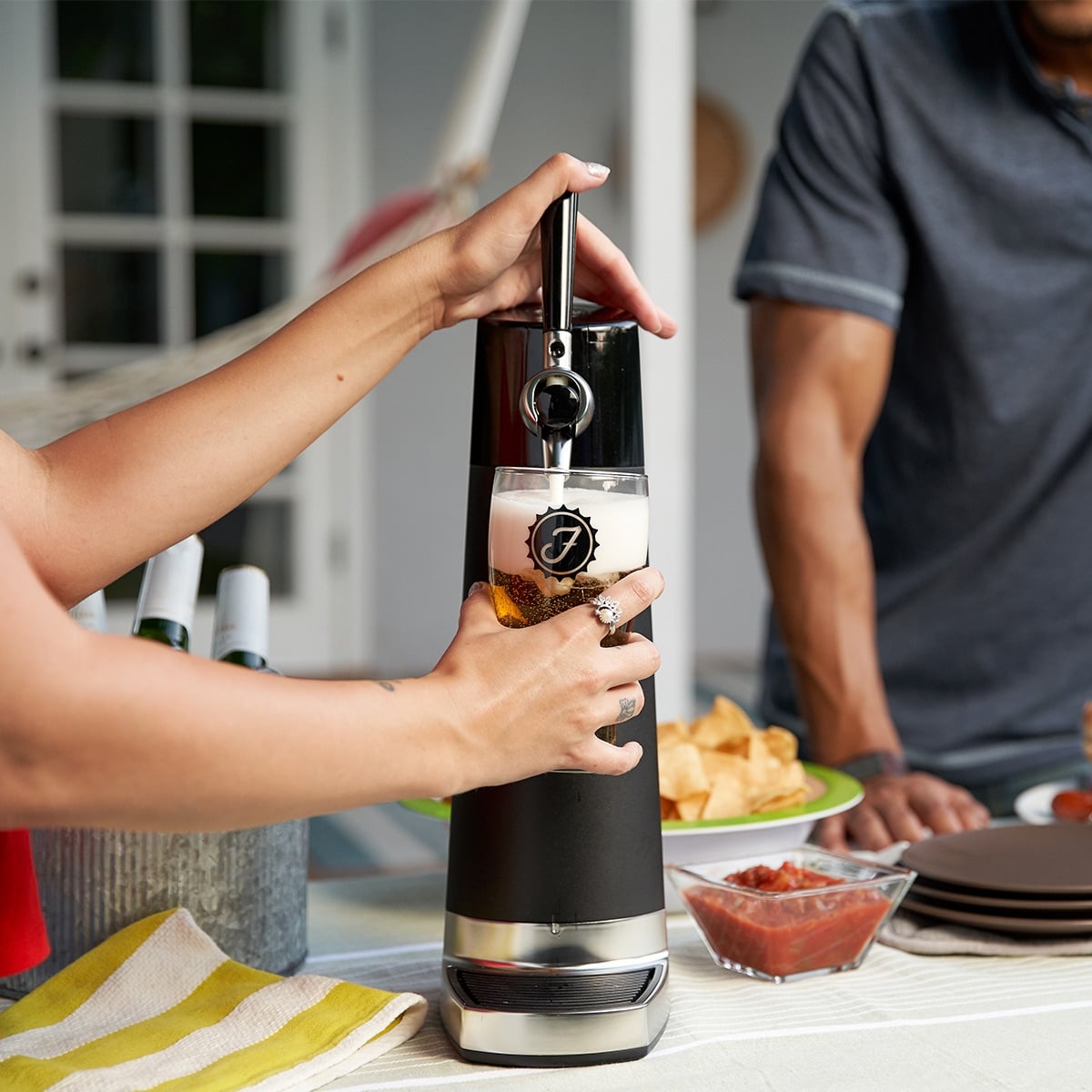 Tireuse à bière pour canettes et bouteilles