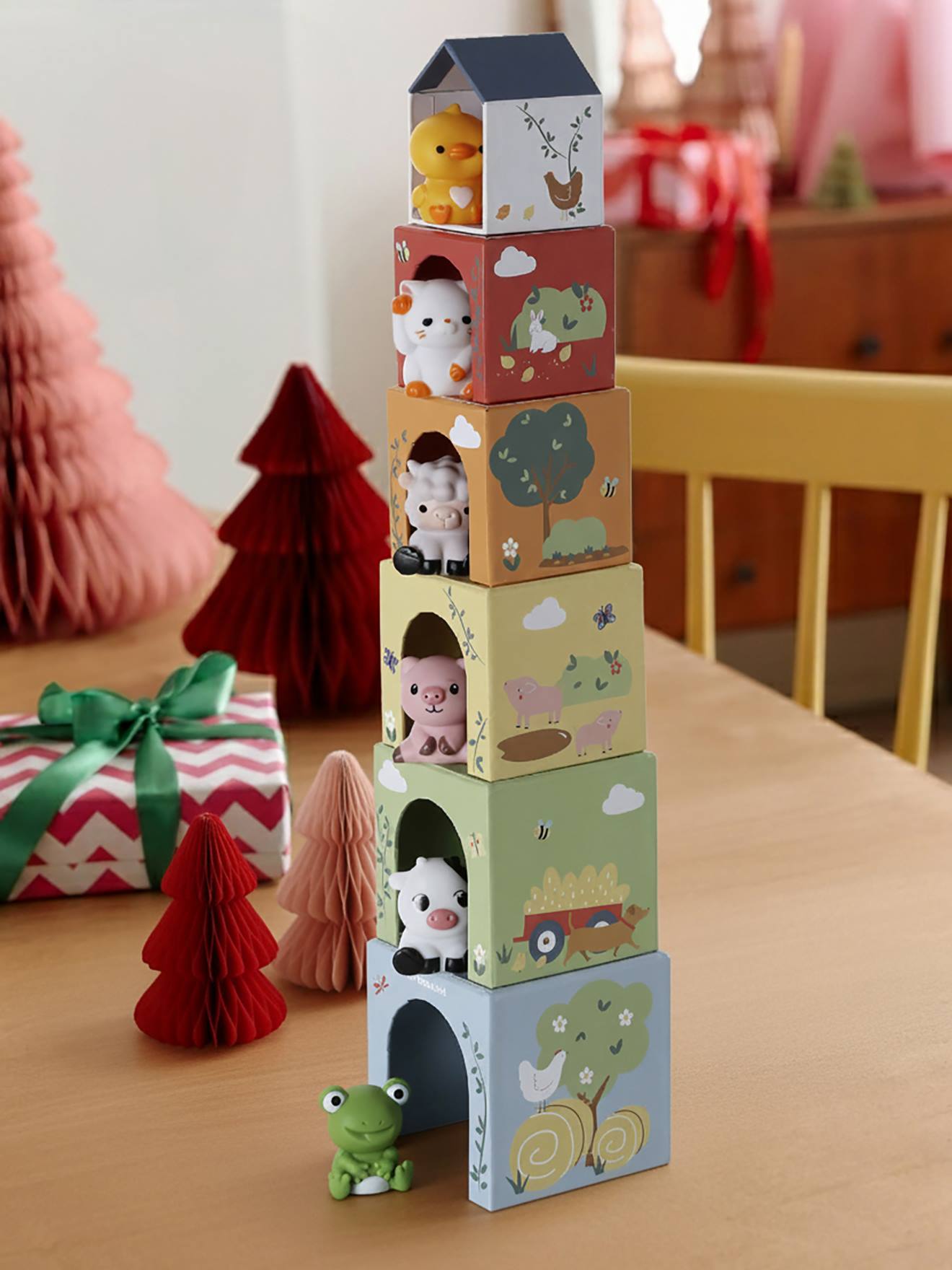 Tour de cubes avec marionnettes à doigts vert