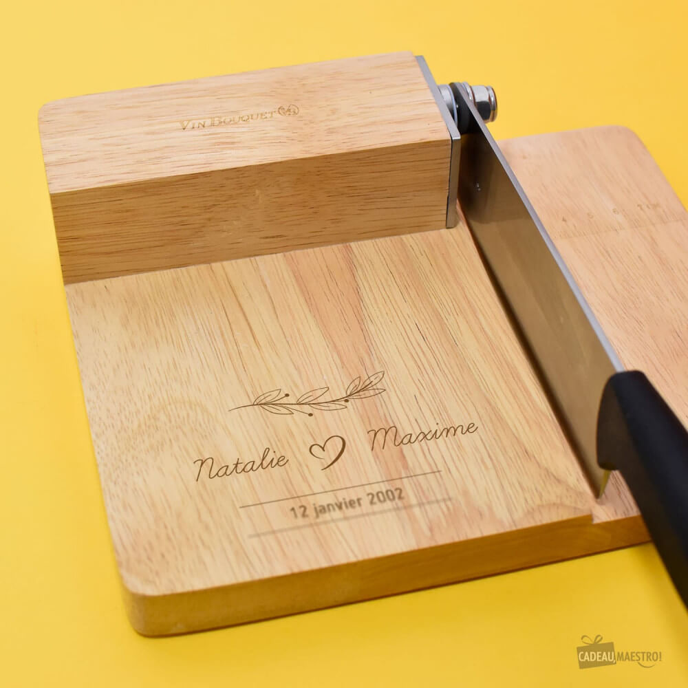Trancheuse de Cuisine en Bois Couple à Personnaliser - Guillotine à Saucisson
