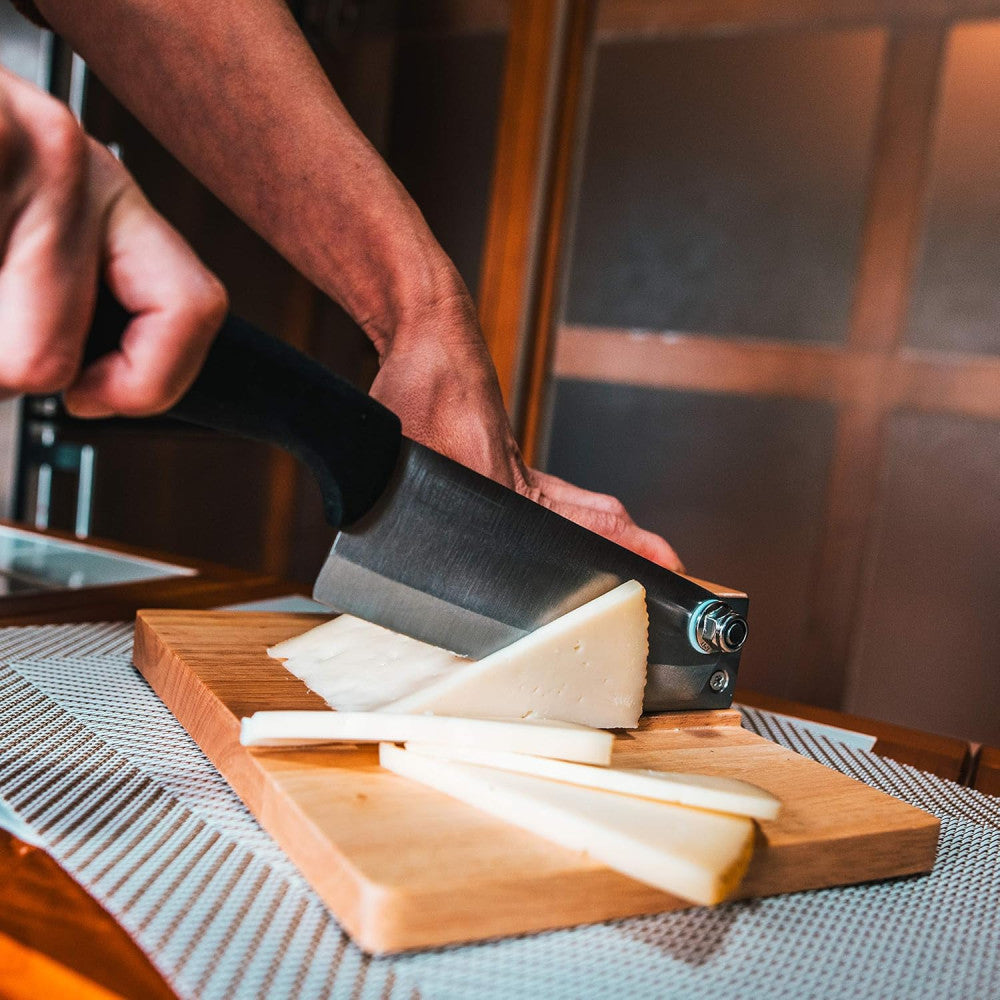 Trancheuse de Cuisine en Bois Couple à Personnaliser - Guillotine à Saucisson
