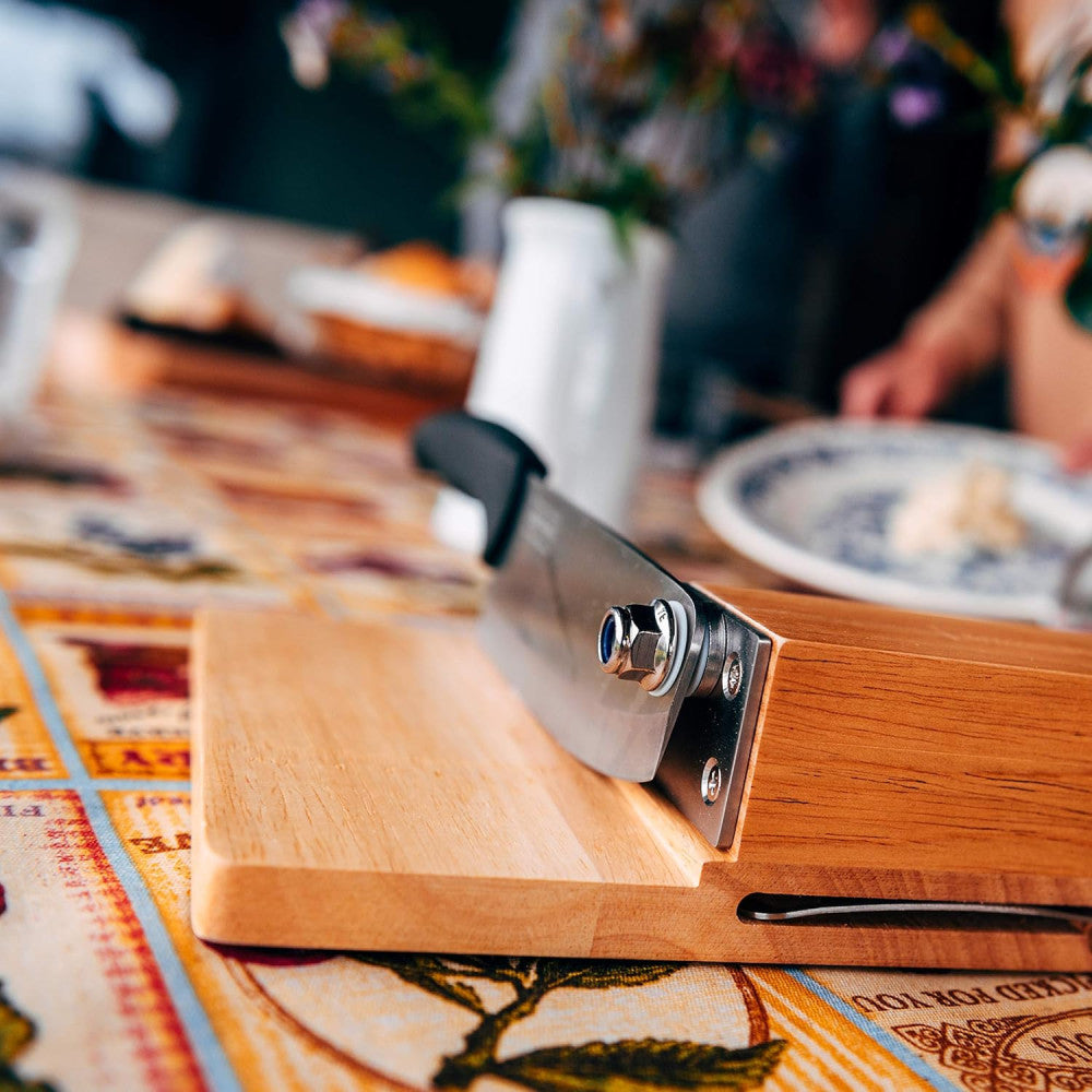 Trancheuse de Cuisine en Bois Meilleur Papa à Personnaliser - Guillotine à Saucisson CadoMaestro