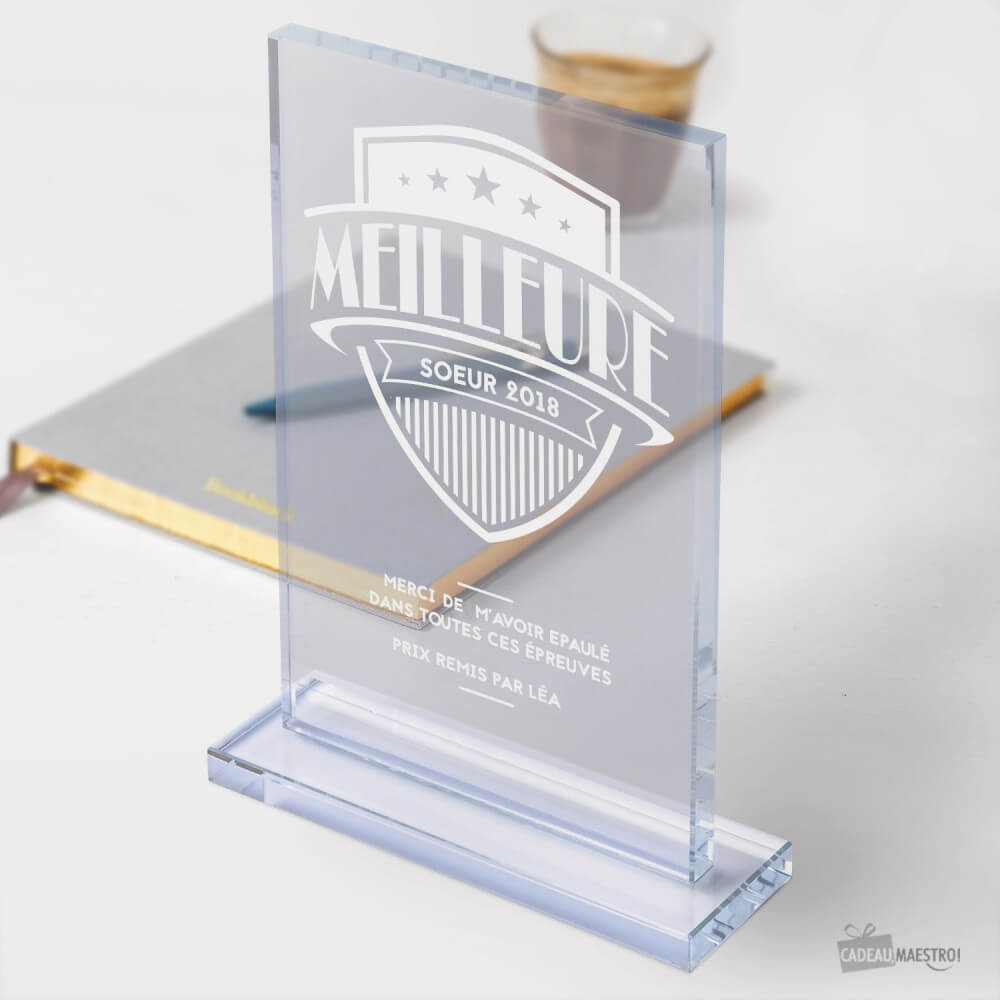 Trophée en Verre "La Meilleure" à Personnaliser (Modèle Femme) - Trophée Personnalisé