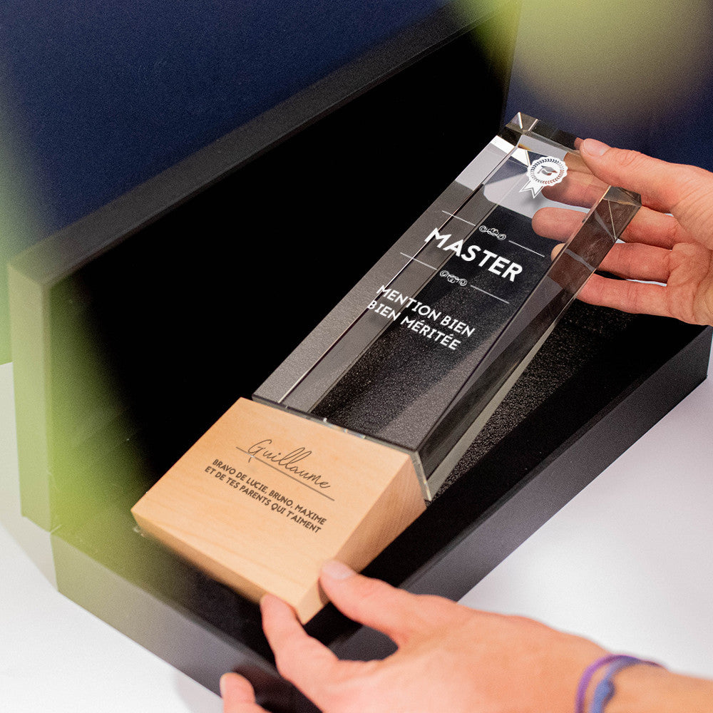 Trophée Totem en Verre et Bois Diplôme à Personnaliser - Trophée Personnalisé