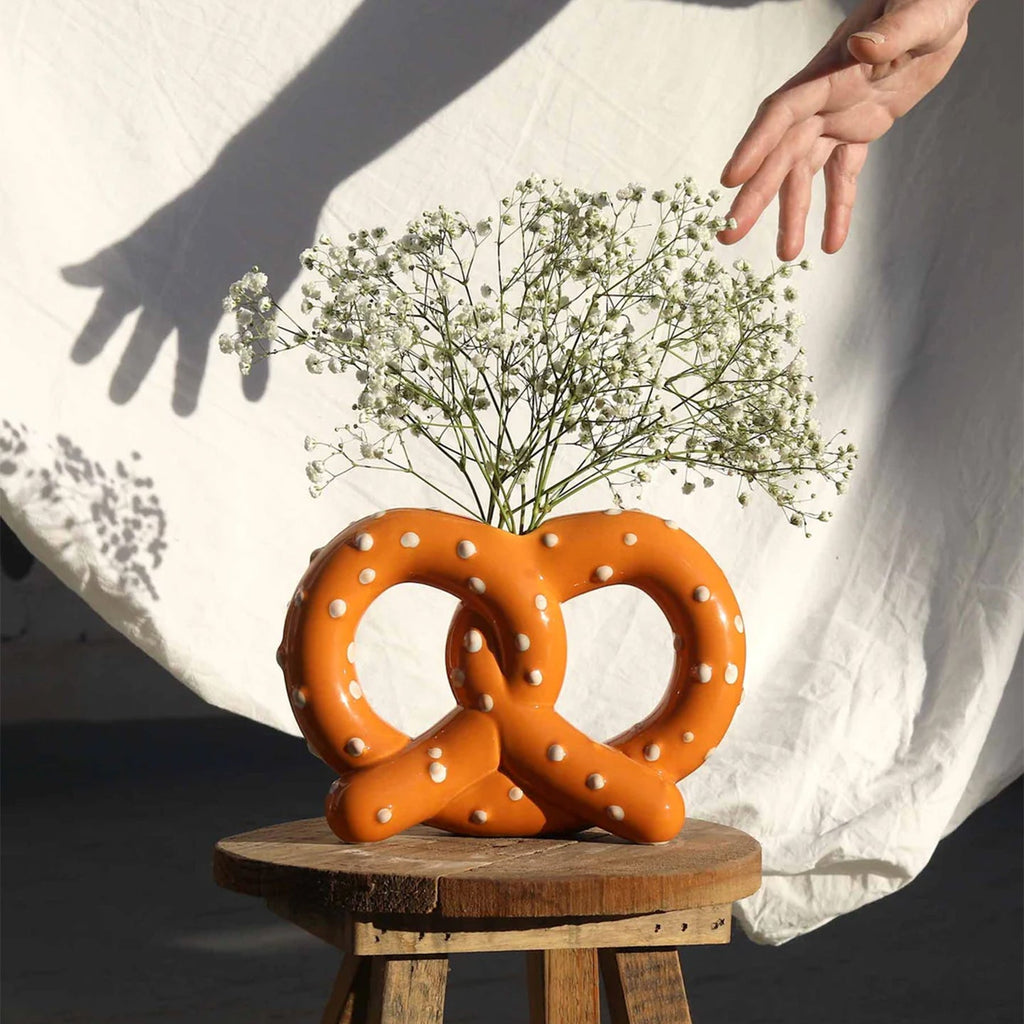 Vase en forme de bretzel en céramique, déco originale