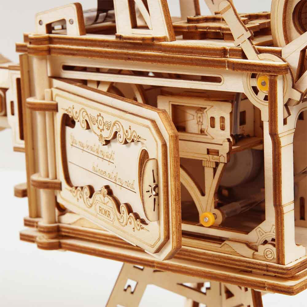 Véritable Projecteur en Bois à Monter - Maquette Bois CadoMaestro