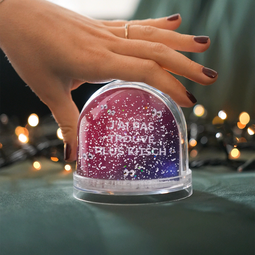 Boule à neige personnalisée – Le cadeau qui fait fondre tous les cœurs ❄️💖